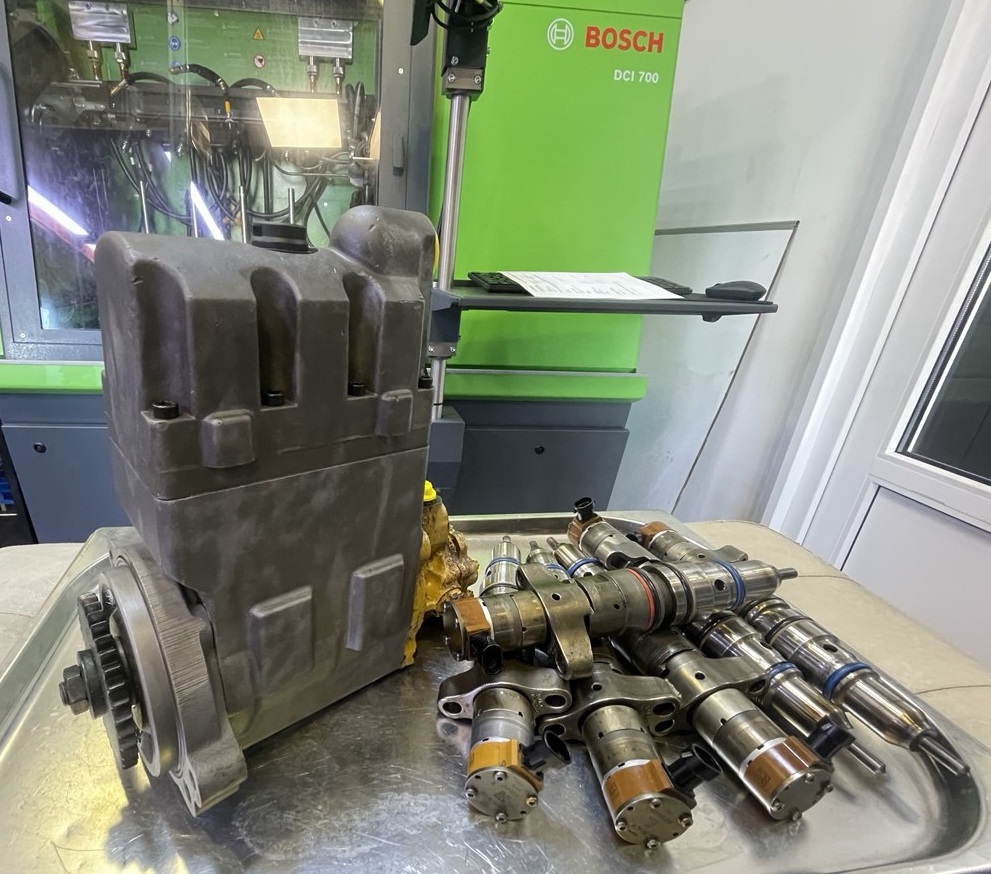 CAT C7 Injector