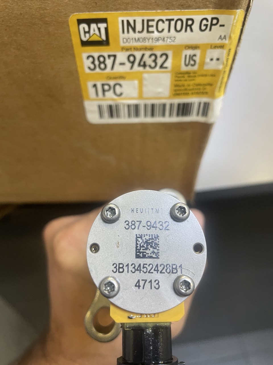 CAT C9 Injector